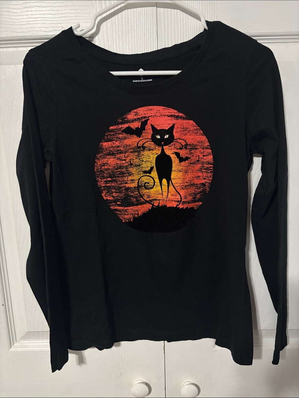 Black Cat Graphic Long-Sleeve Tee - Black